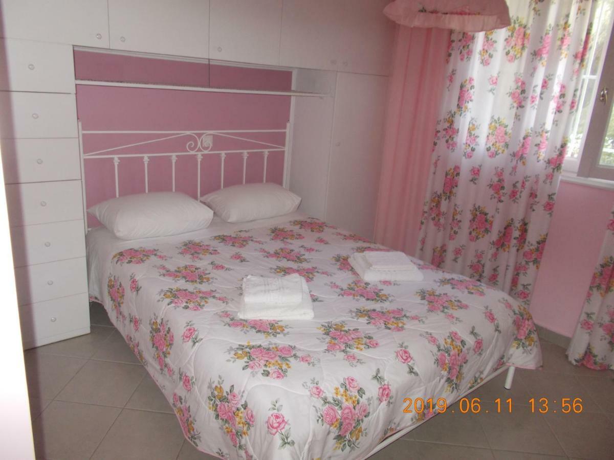 Iris Apartments Apolpaina Экстерьер фото