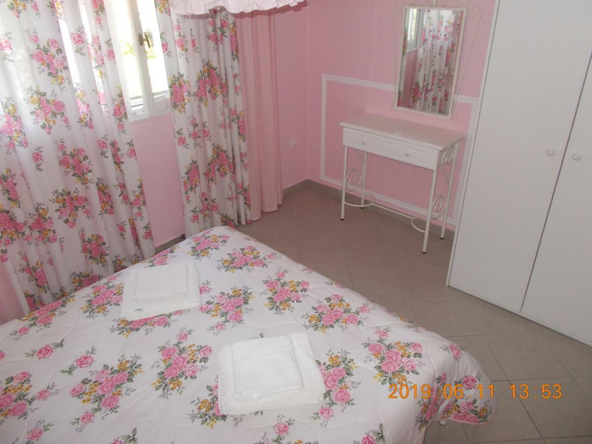 Iris Apartments Apolpaina Экстерьер фото